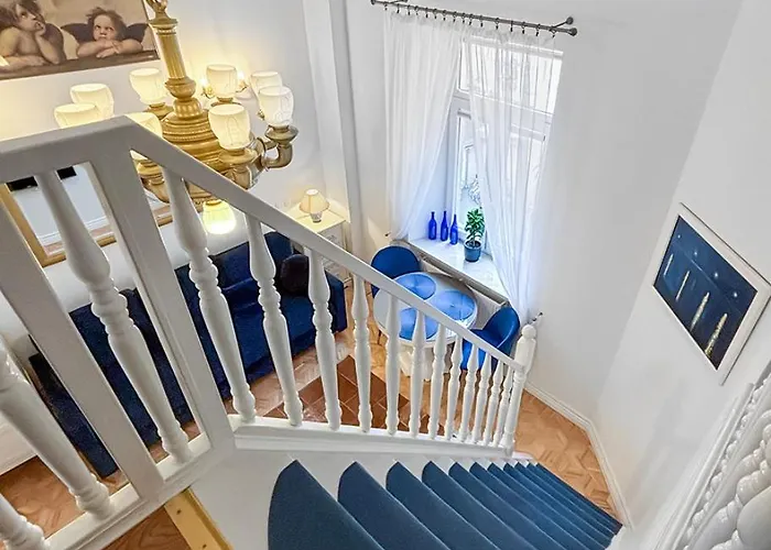 דירה Beautiful Flat. Great Location. *