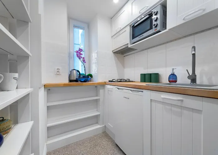 Beautiful Flat. Great Location. ורשה